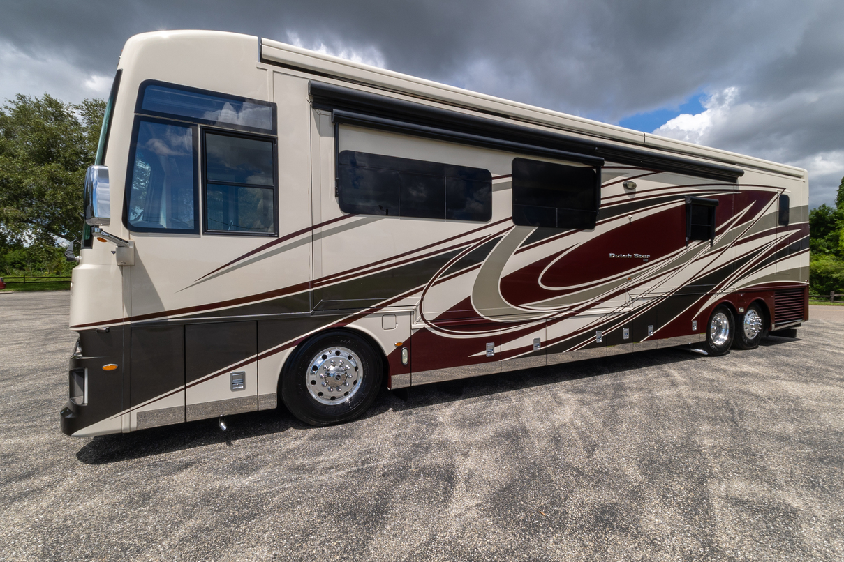 2021 Newmar Dutch Star 4369 gallery image-10