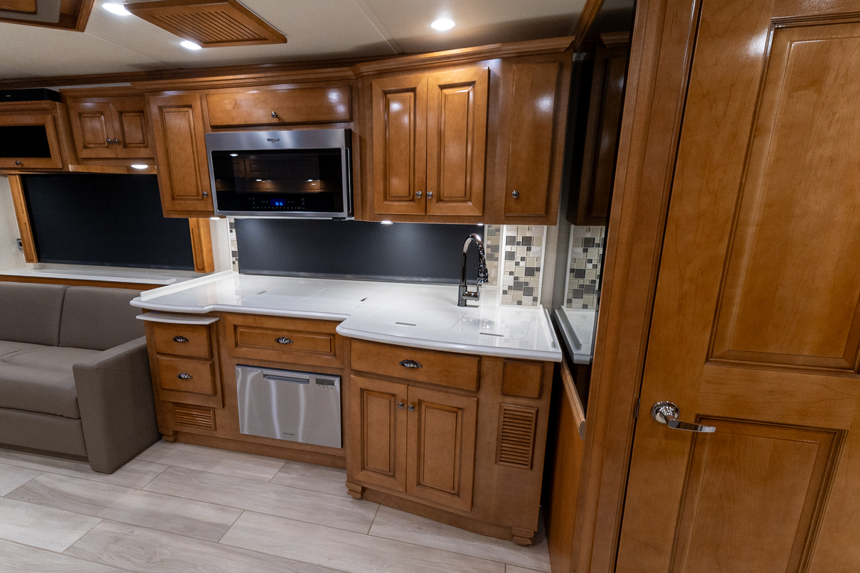 2021 Newmar Dutch Star 4369 gallery image-20