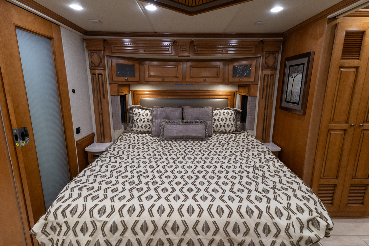 2021 Newmar Dutch Star 4369 gallery image-25