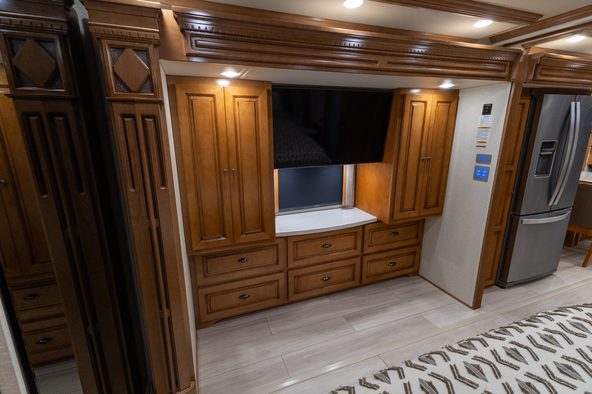 2021 Newmar Dutch Star 4369 gallery image-27