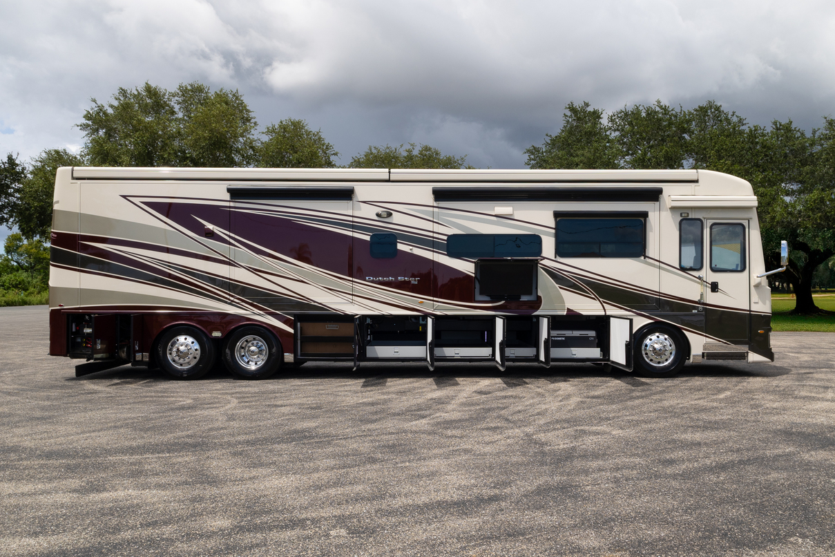 2021 Newmar Dutch Star 4369 gallery image-32