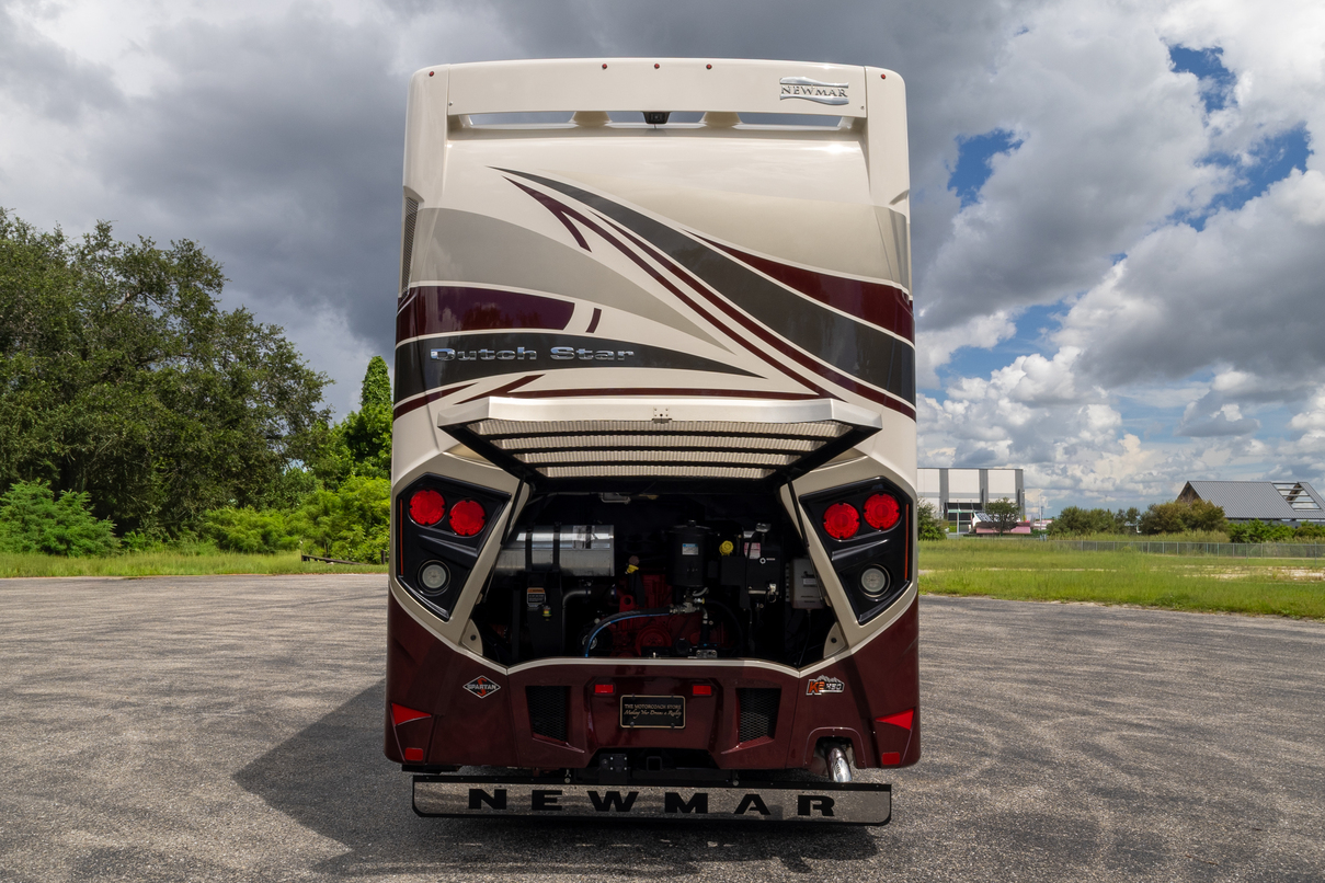 2021 Newmar Dutch Star 4369 gallery image-49