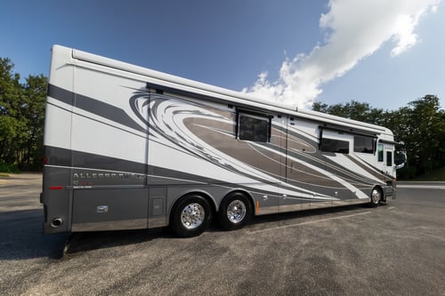 2023 Tiffin Allegro Bus 45 OPP
