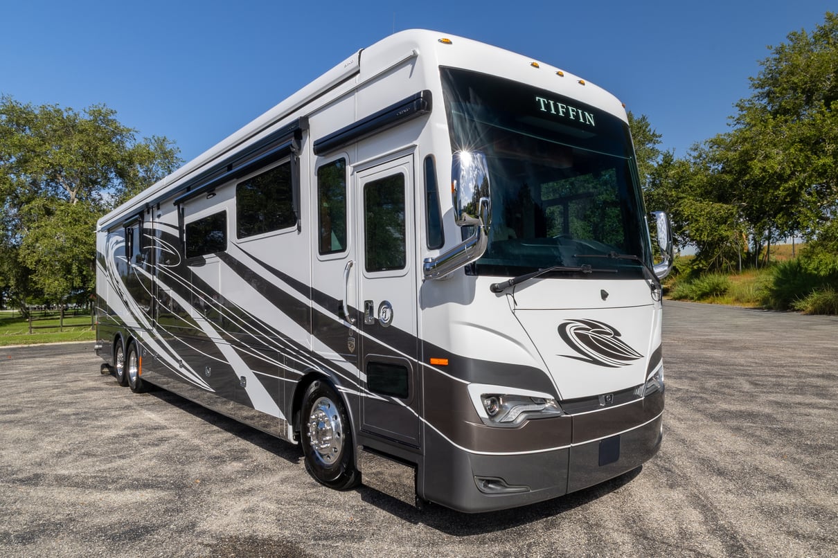 2023 Tiffin Allegro Bus 45 OPP gallery image-1