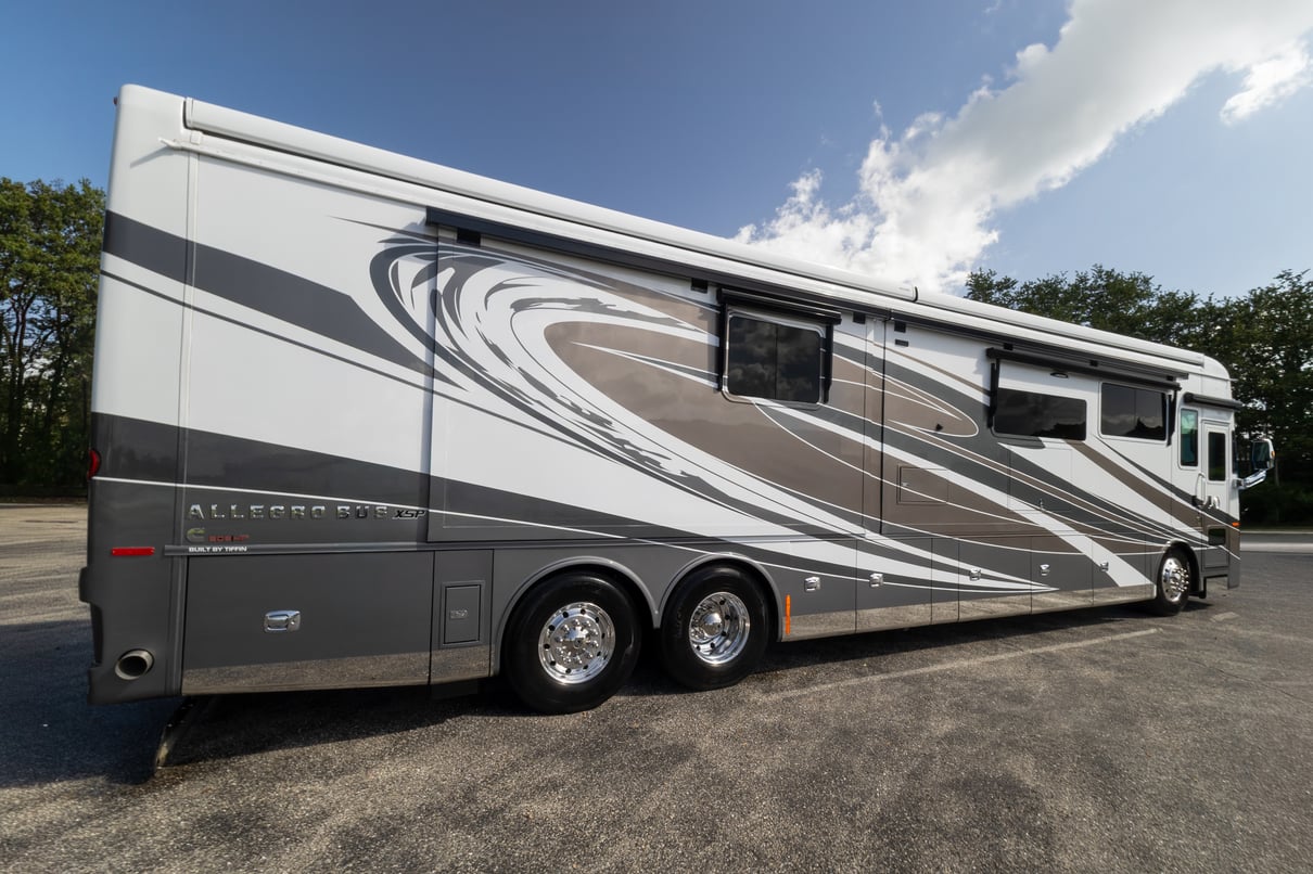 2023 Tiffin Allegro Bus 45 OPP gallery image-4