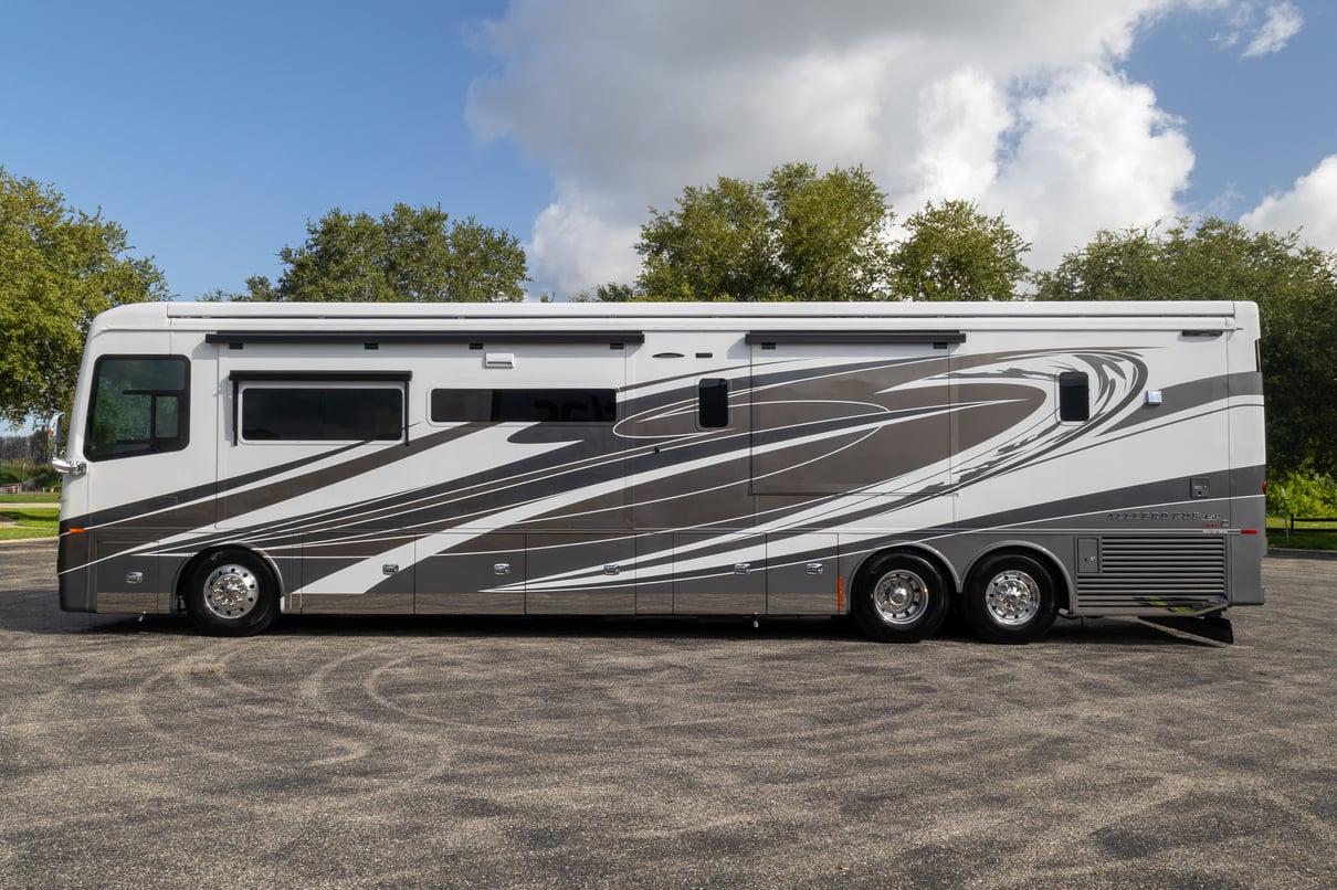 2023 Tiffin Allegro Bus 45 OPP gallery image-9