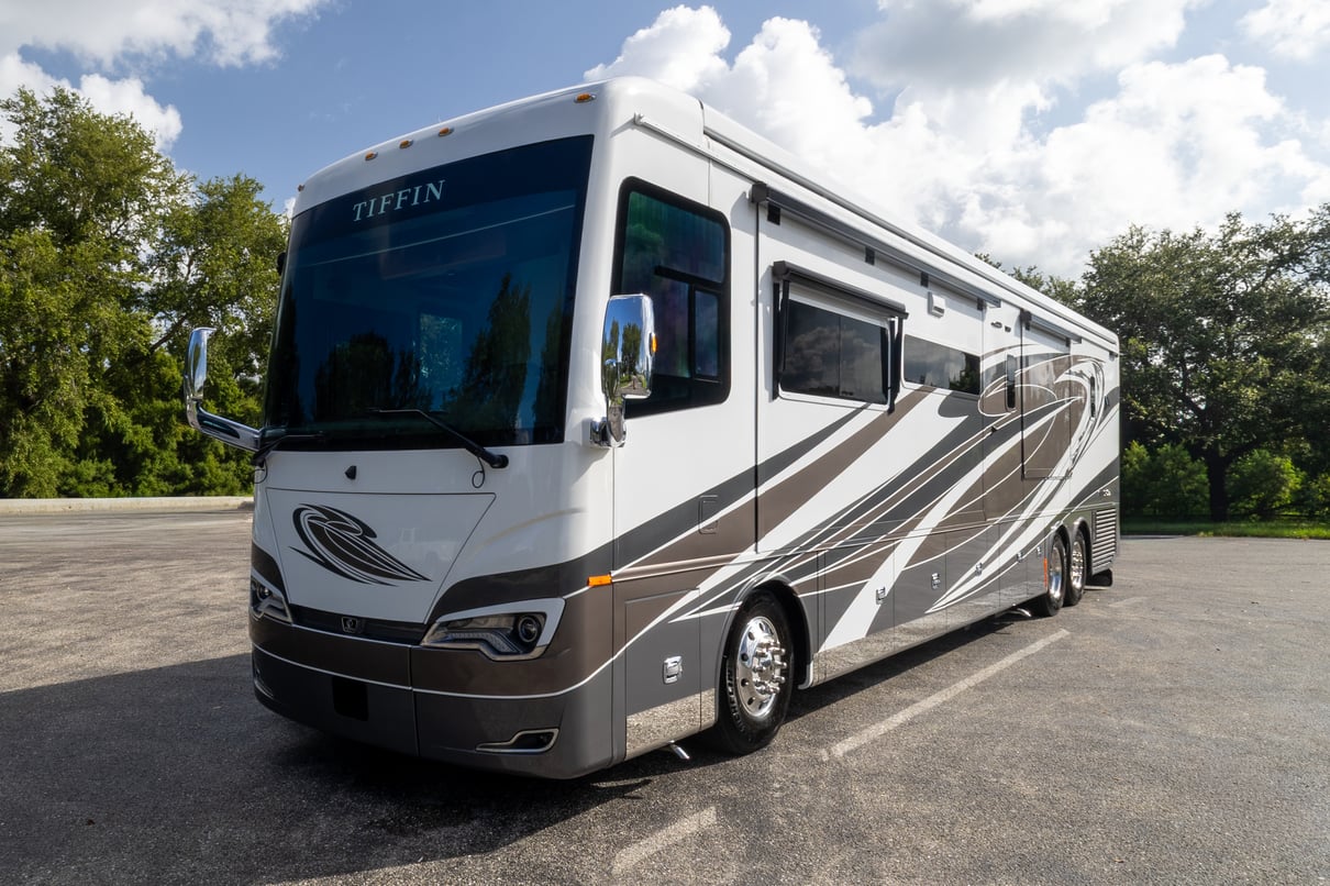 2023 Tiffin Allegro Bus 45 OPP gallery image-11
