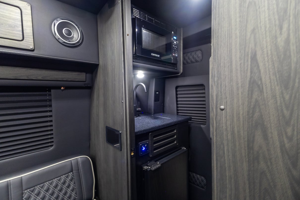 2027 OGV Luxury Coach V-Cruise 10OB gallery image-23