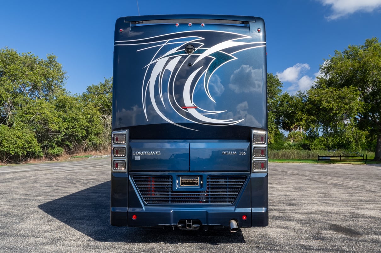 2020 Foretravel Realm FS605 LVMS gallery image-6