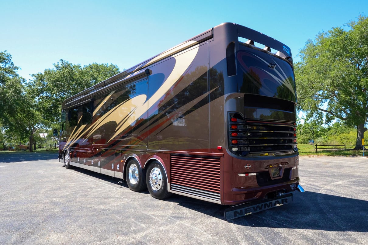 2017 Newmar King Aire 4584 gallery image-7