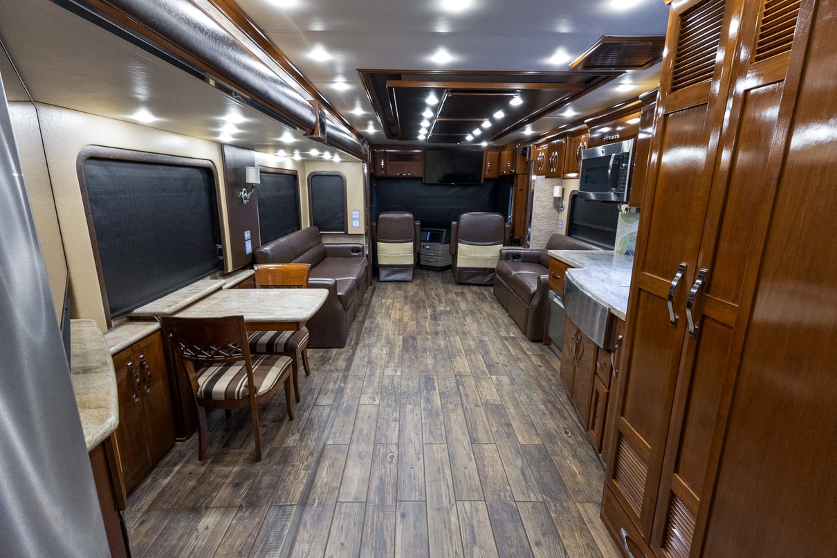 2017 Newmar King Aire 4584 gallery image-21