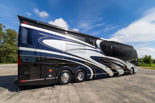 2018 Prevost Millennium H3 45