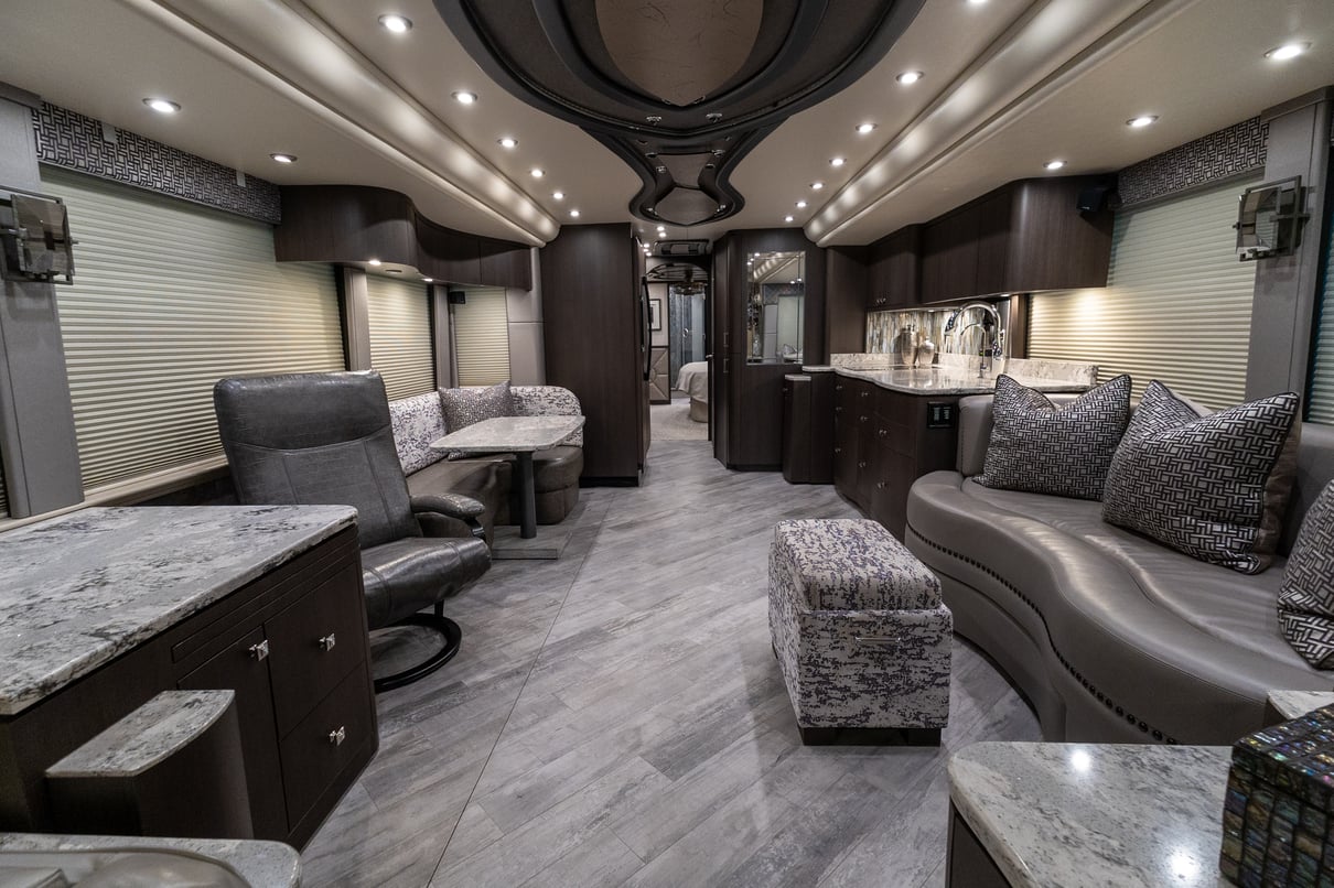 2018 Prevost Millennium H3 45 gallery image-15