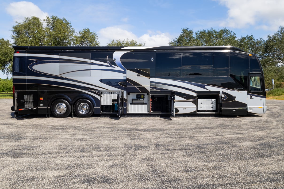 2018 Prevost Millennium H3 45 gallery image-36