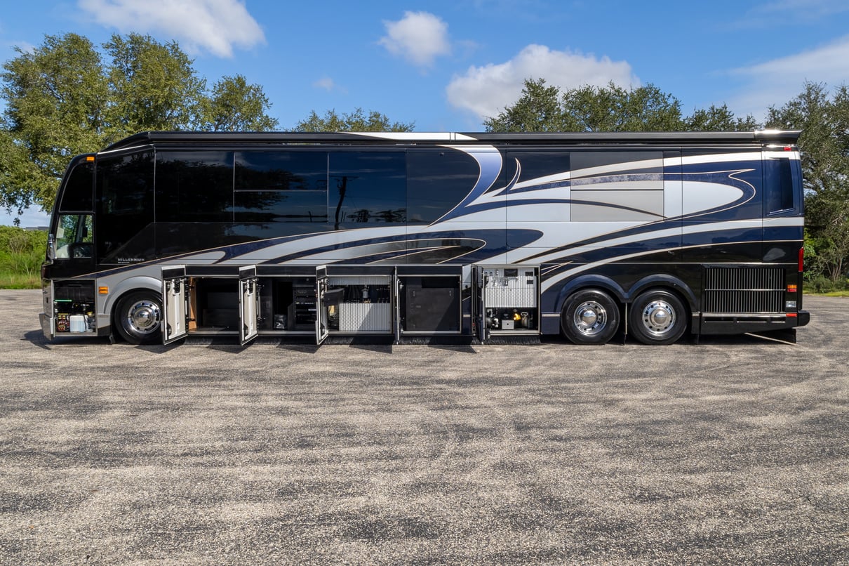 2018 Prevost Millennium H3 45 gallery image-37