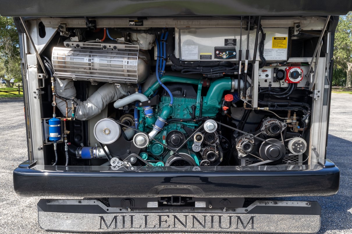 2018 Prevost Millennium H3 45 gallery image-51