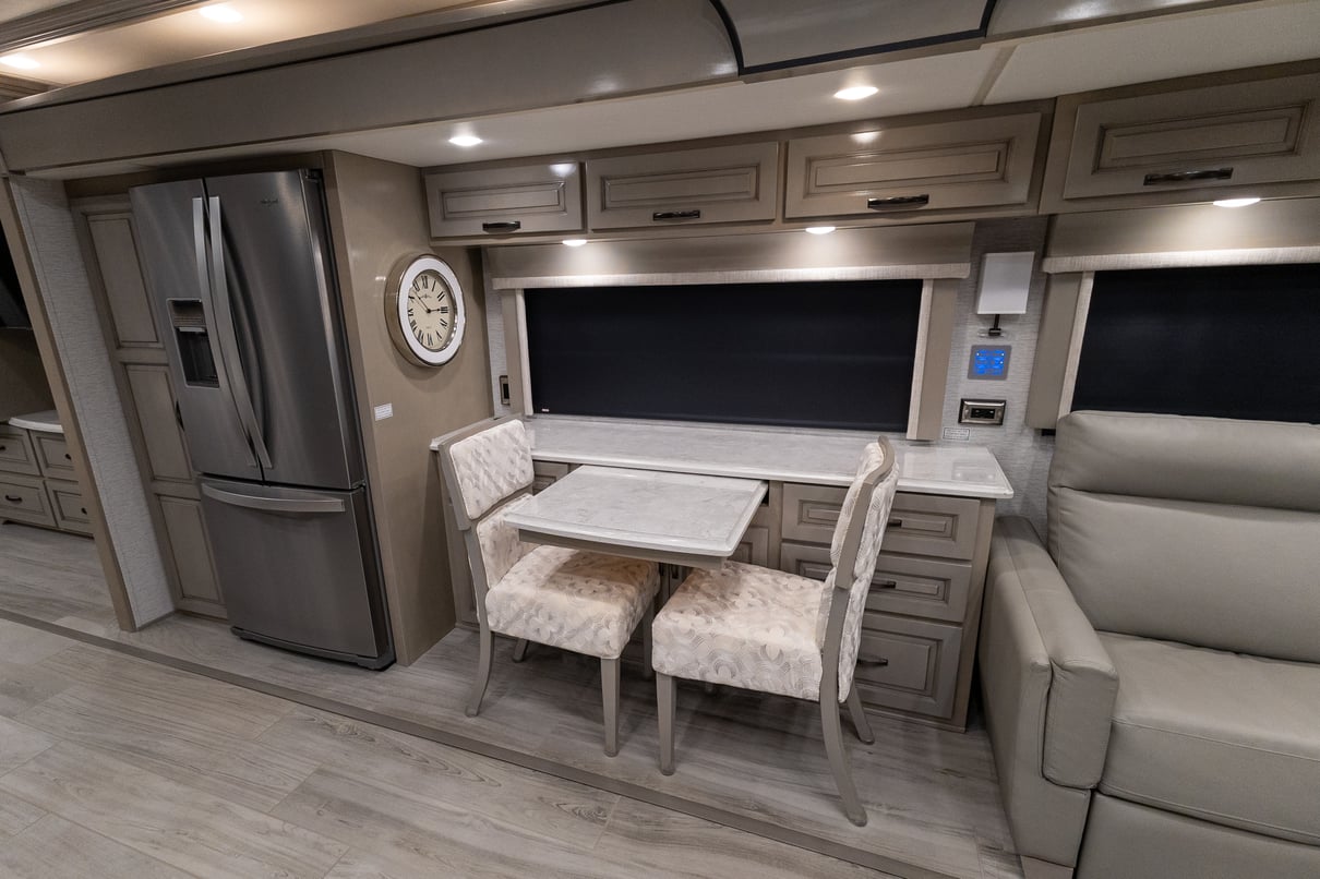 2024 Newmar Dutch Star 4369 gallery image-16