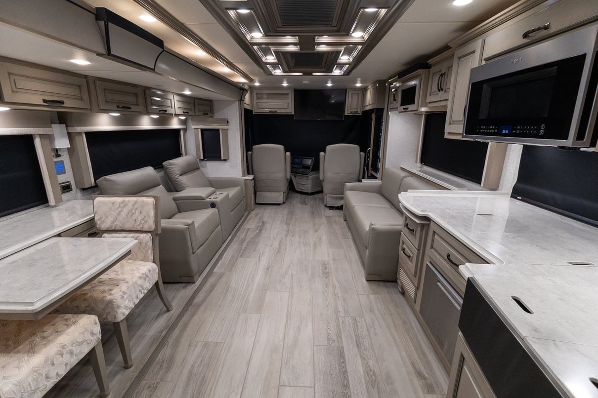 2024 Newmar Dutch Star 4369 gallery image-21