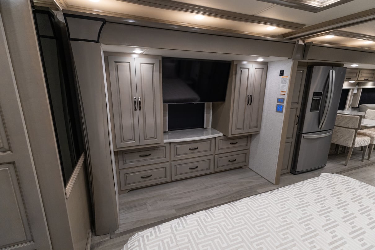 2024 Newmar Dutch Star 4369 gallery image-27