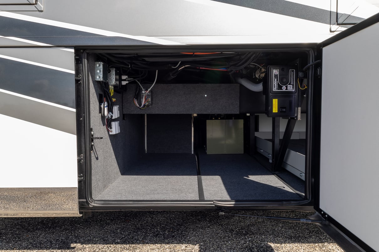 2024 Newmar Dutch Star 4369 gallery image-37