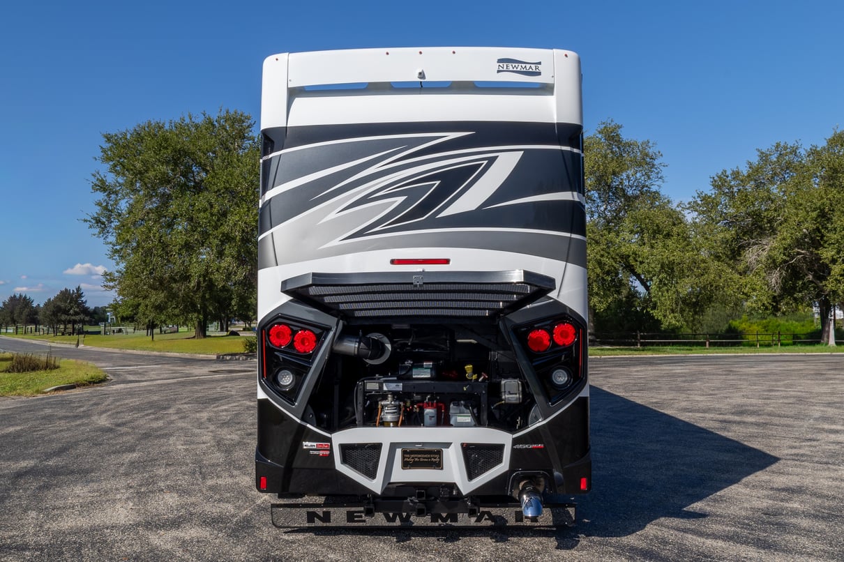2024 Newmar Dutch Star 4369 gallery image-49