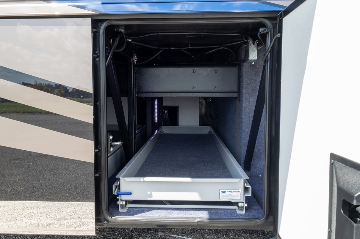 2018 Newmar Essex 4531 gallery image-39