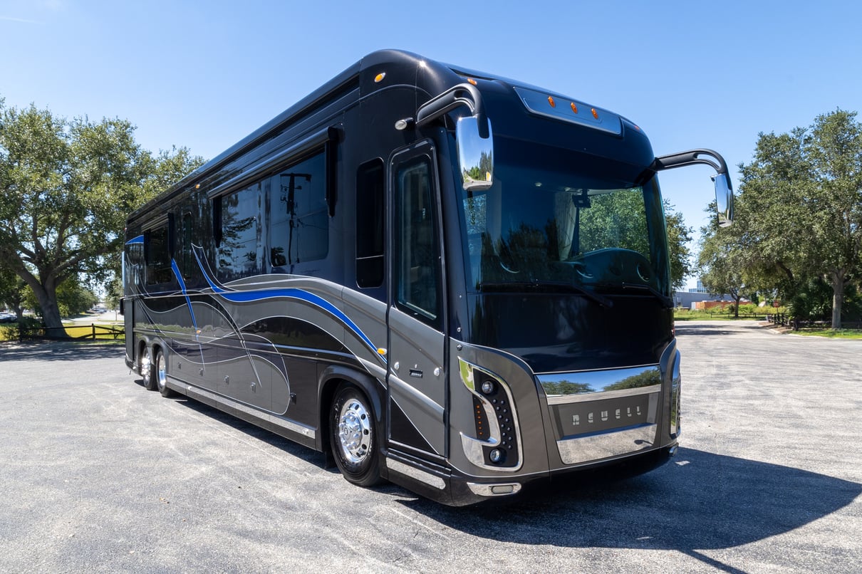 2015 Newell 2020P gallery image-1