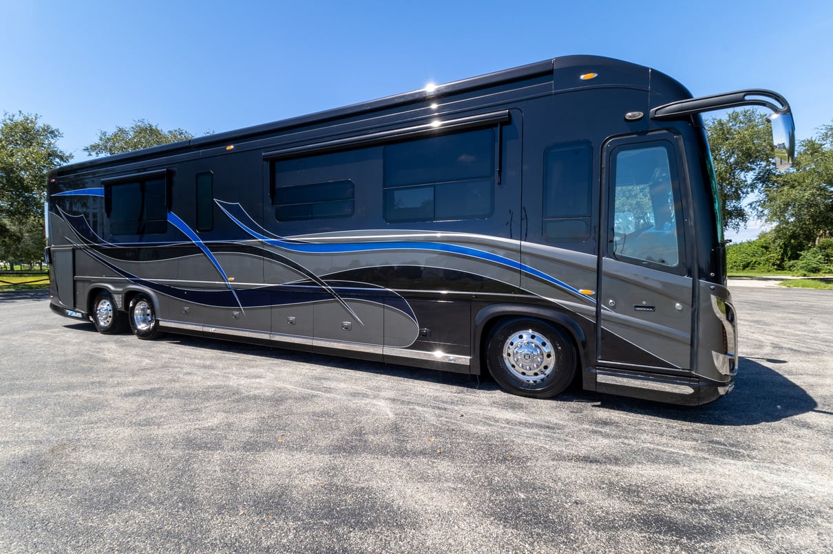 2015 Newell 2020P gallery image-2