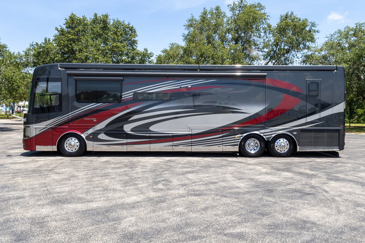 2020 Newmar King Aire 4533 gallery image-9