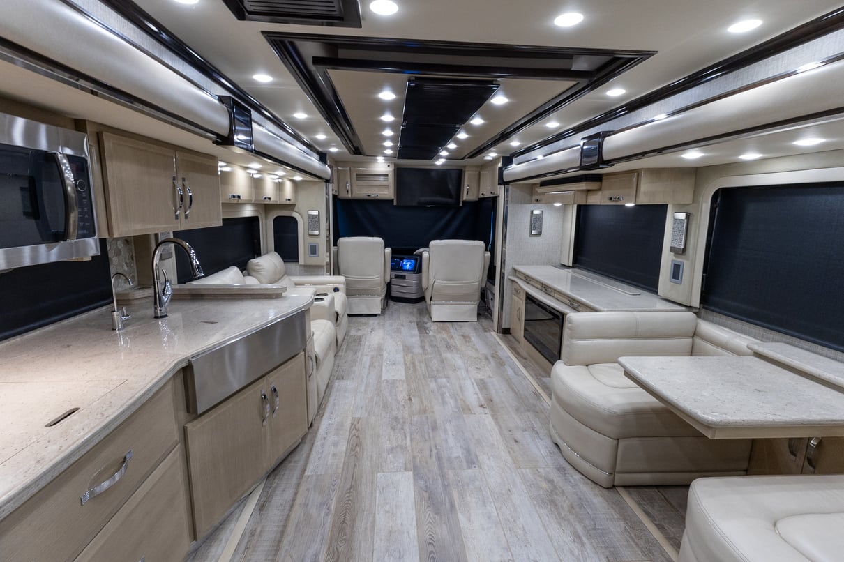 2020 Newmar King Aire 4533 gallery image-21