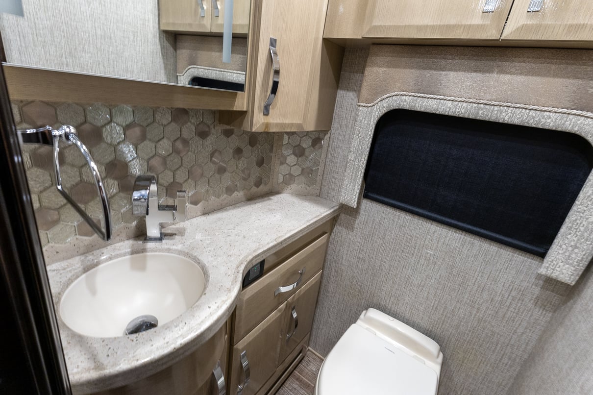2020 Newmar King Aire 4533 gallery image-22