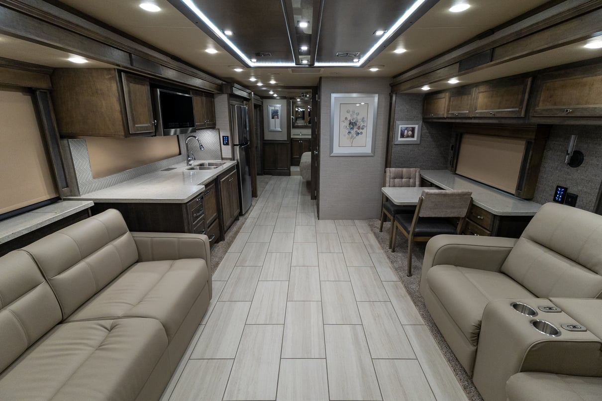 2022 Tiffin Allegro Red 37BA gallery image-14