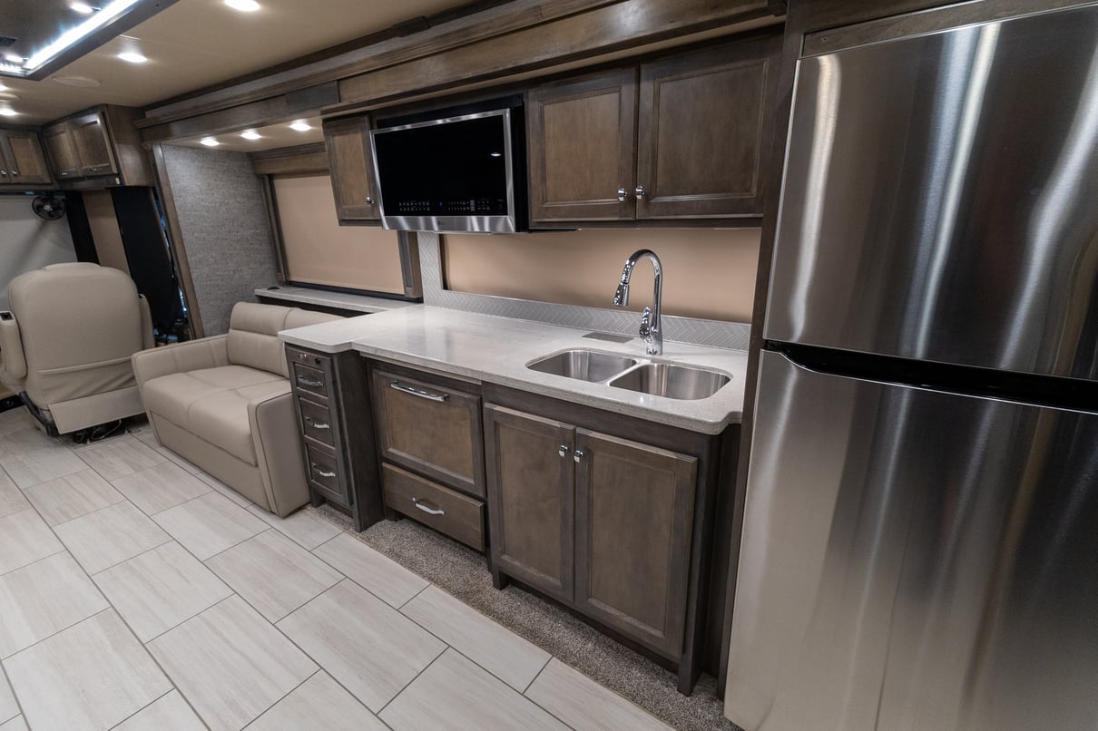 2022 Tiffin Allegro Red 37BA gallery image-20