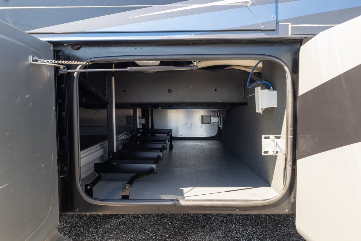 2022 Tiffin Allegro Red 37BA gallery image-44