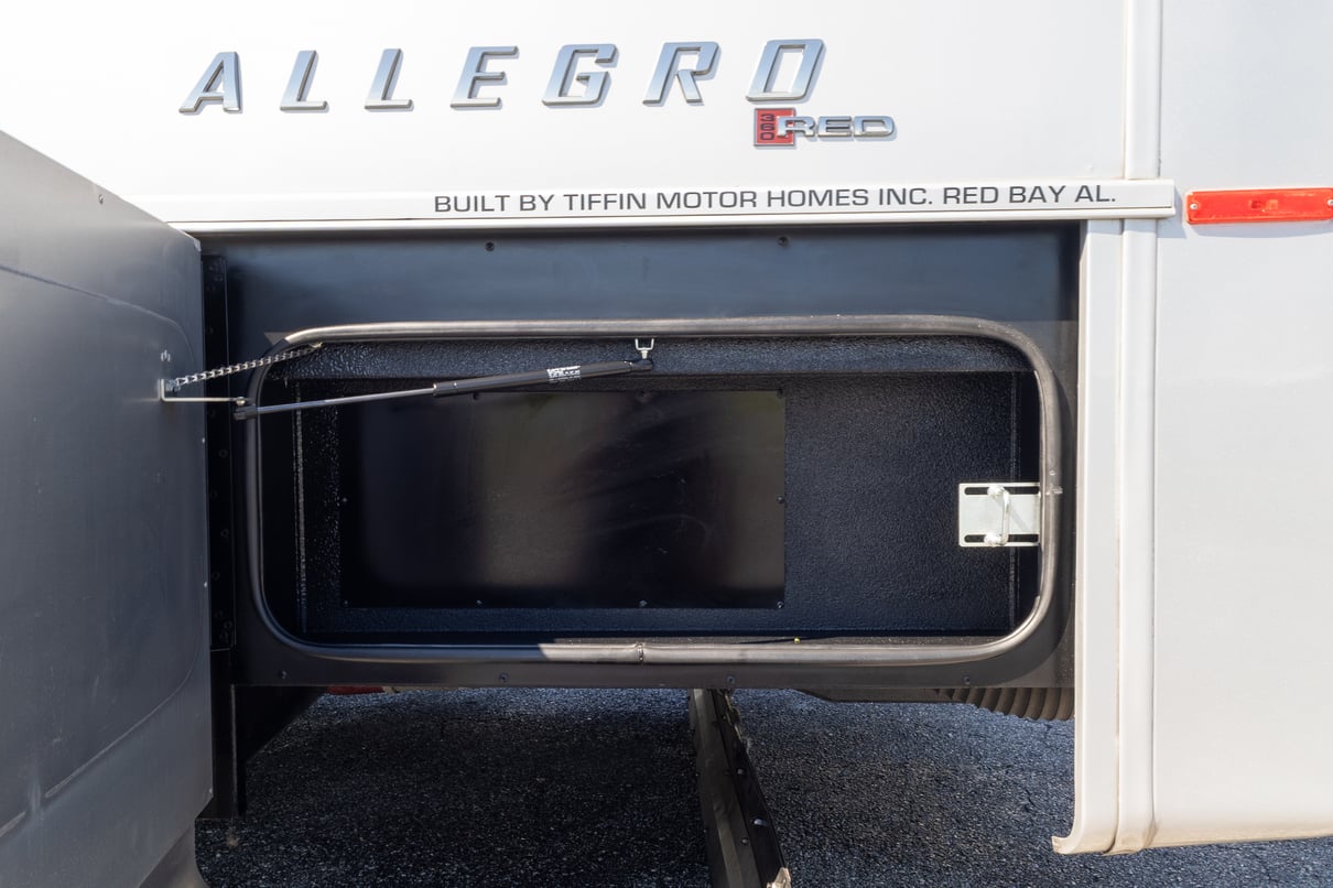 2022 Tiffin Allegro Red 37BA gallery image-47