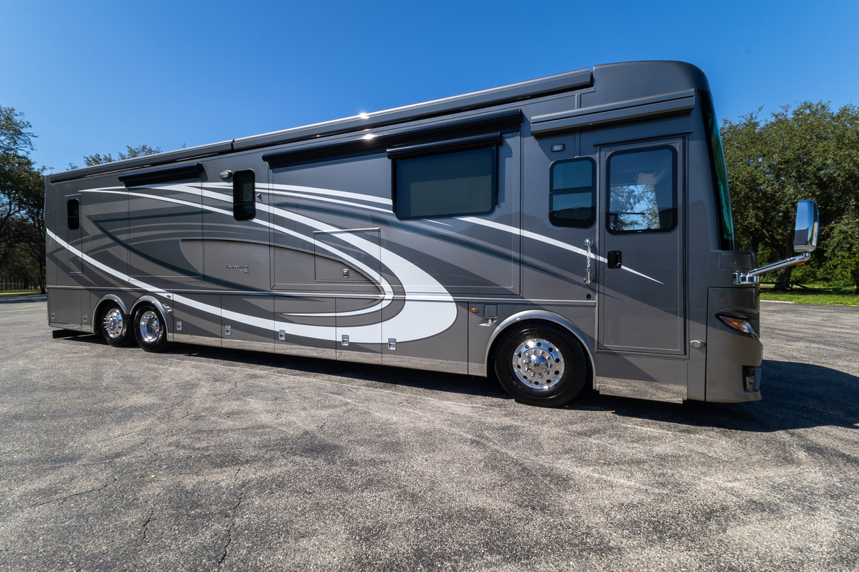 2023 Newmar London Aire 4551 gallery image-2