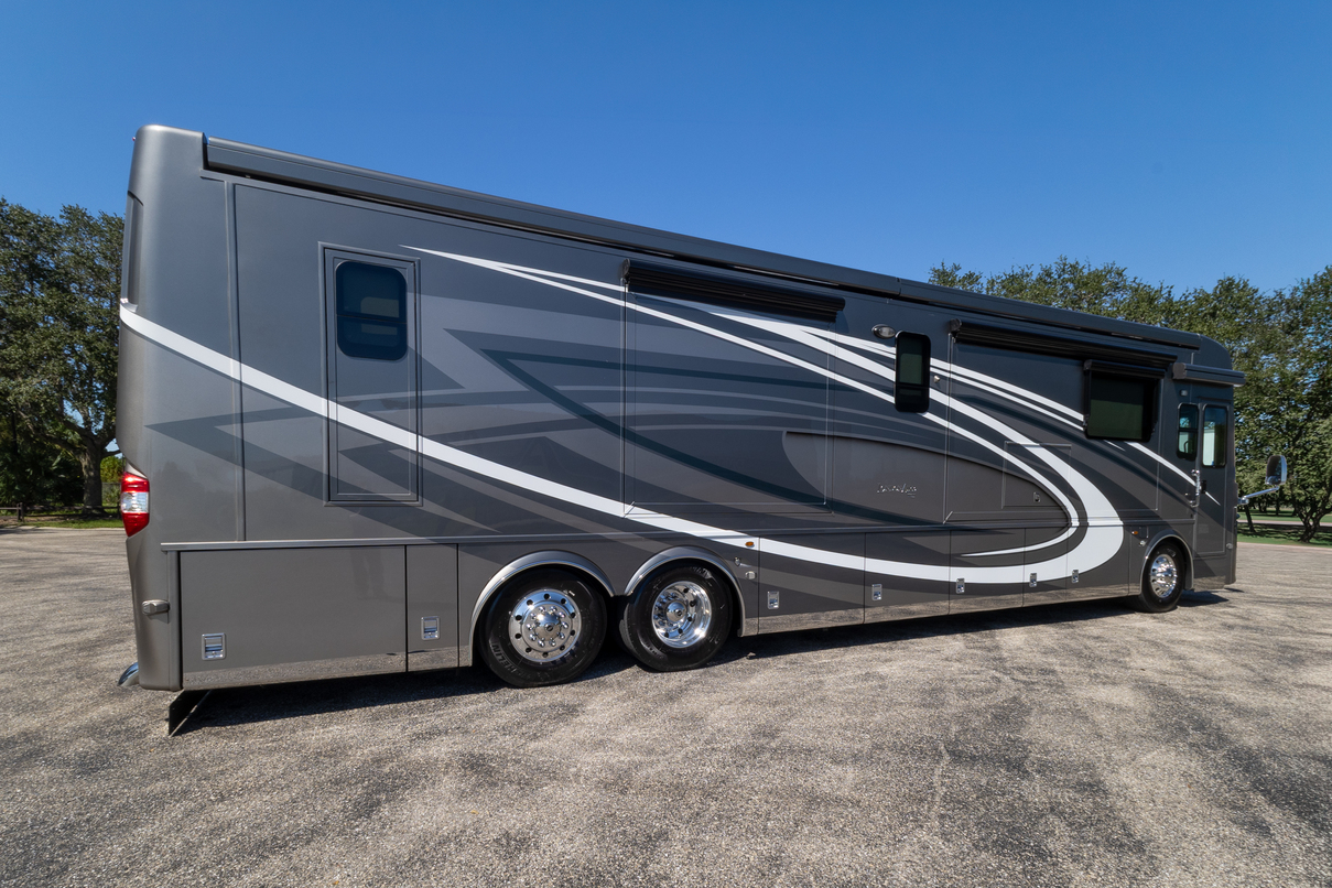 2023 Newmar London Aire 4551 gallery image-4