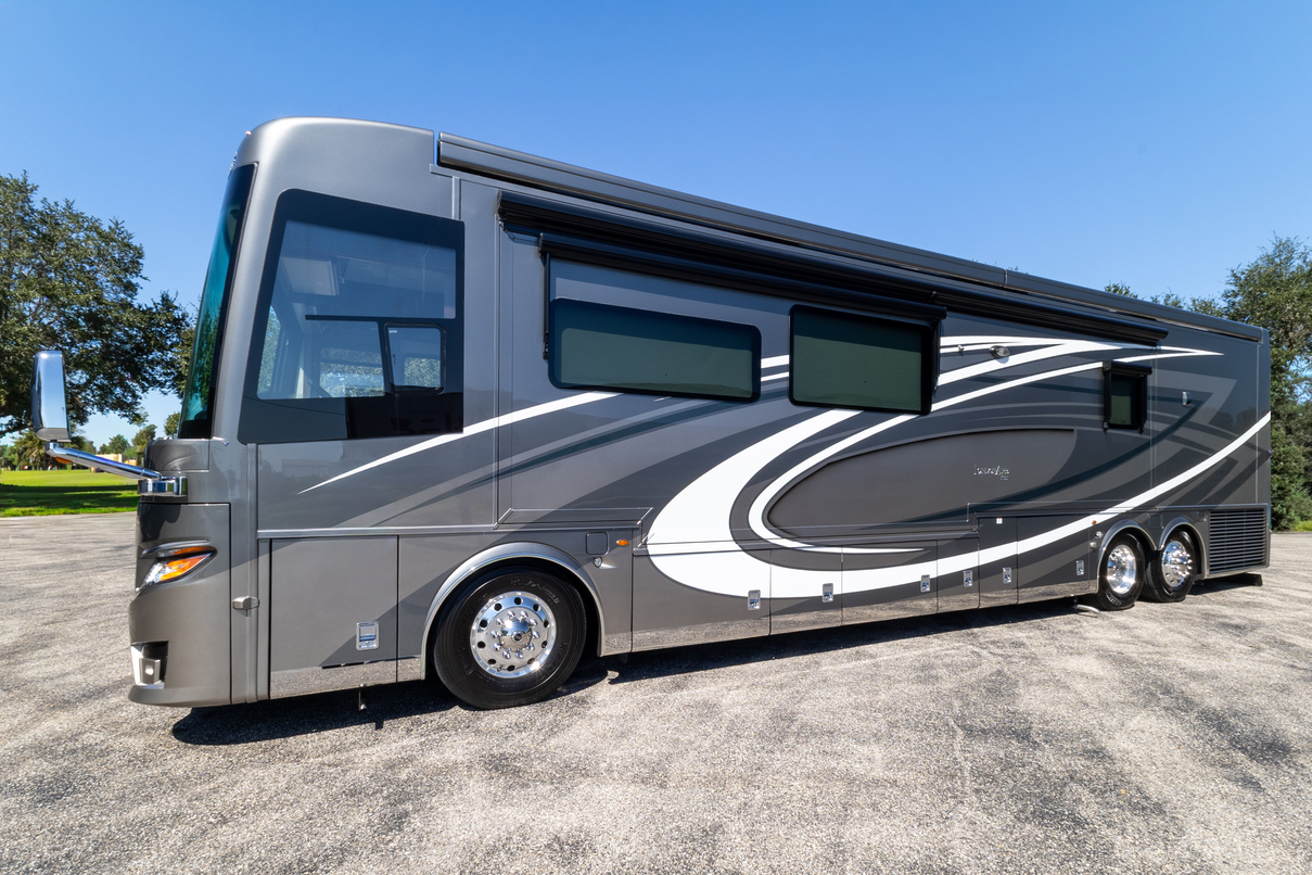 2023 Newmar London Aire 4551 gallery image-10