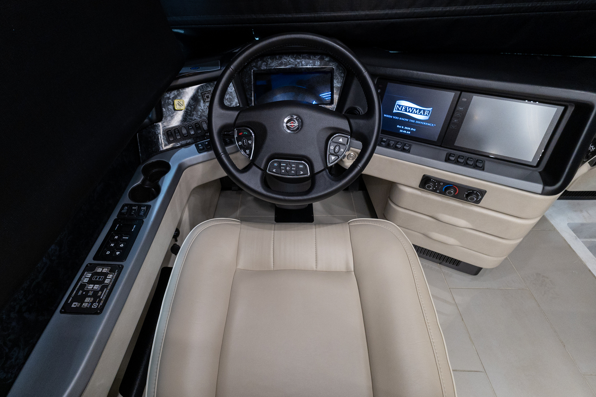 2023 Newmar London Aire 4551 gallery image-14