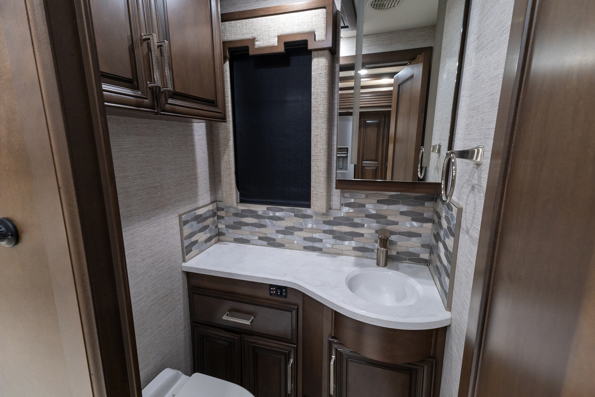 2023 Newmar London Aire 4551 gallery image-23