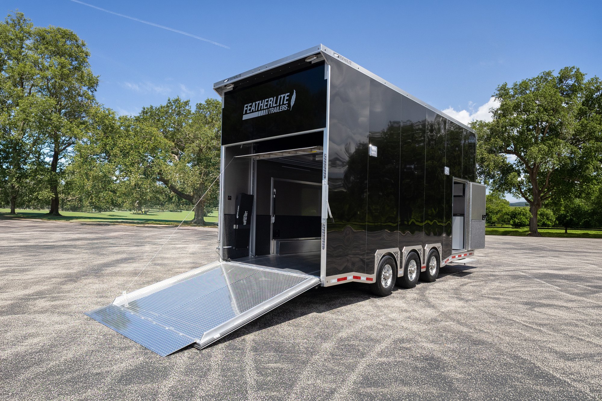 2026 Featherlite 24' Stacker Trailer 4414