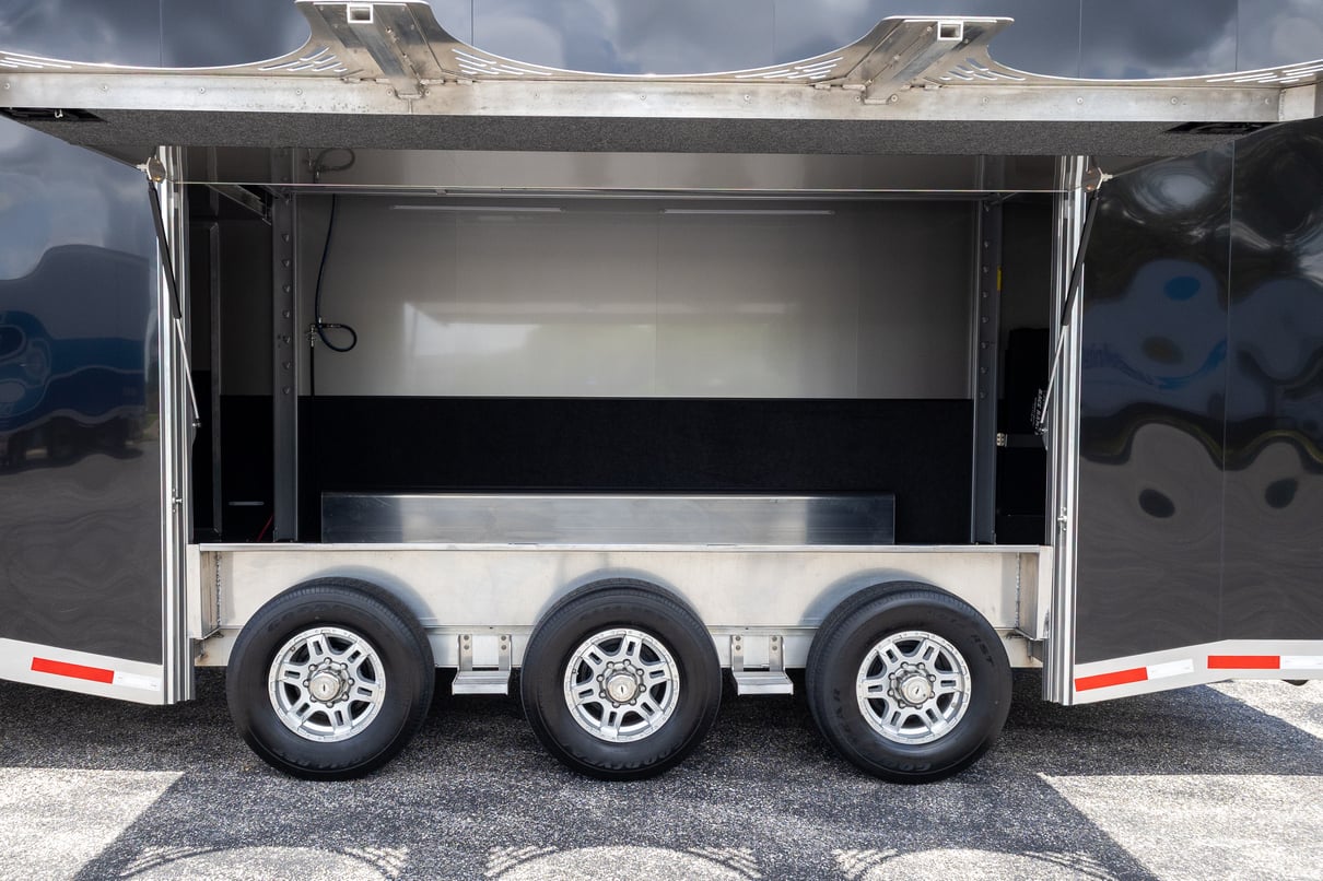 2026 Featherlite 24' Stacker Trailer 4414 gallery image-6