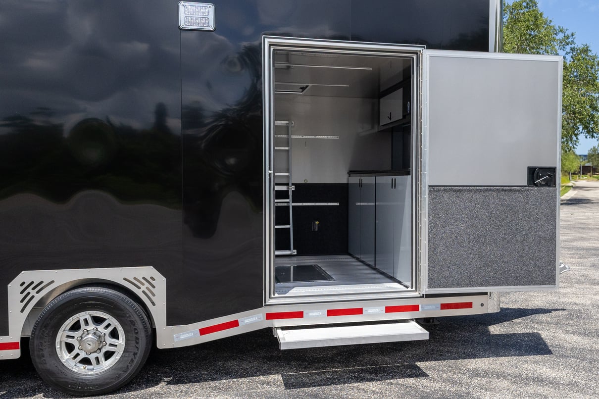2026 Featherlite 24' Stacker Trailer 4414 gallery image-9