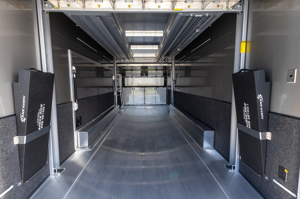 2026 Featherlite 24' Stacker Trailer 4414 gallery image-15