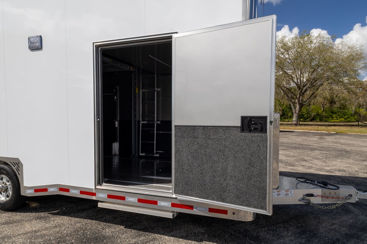 2026 Featherlite 26' Stacker Trailer 4414 gallery image-29