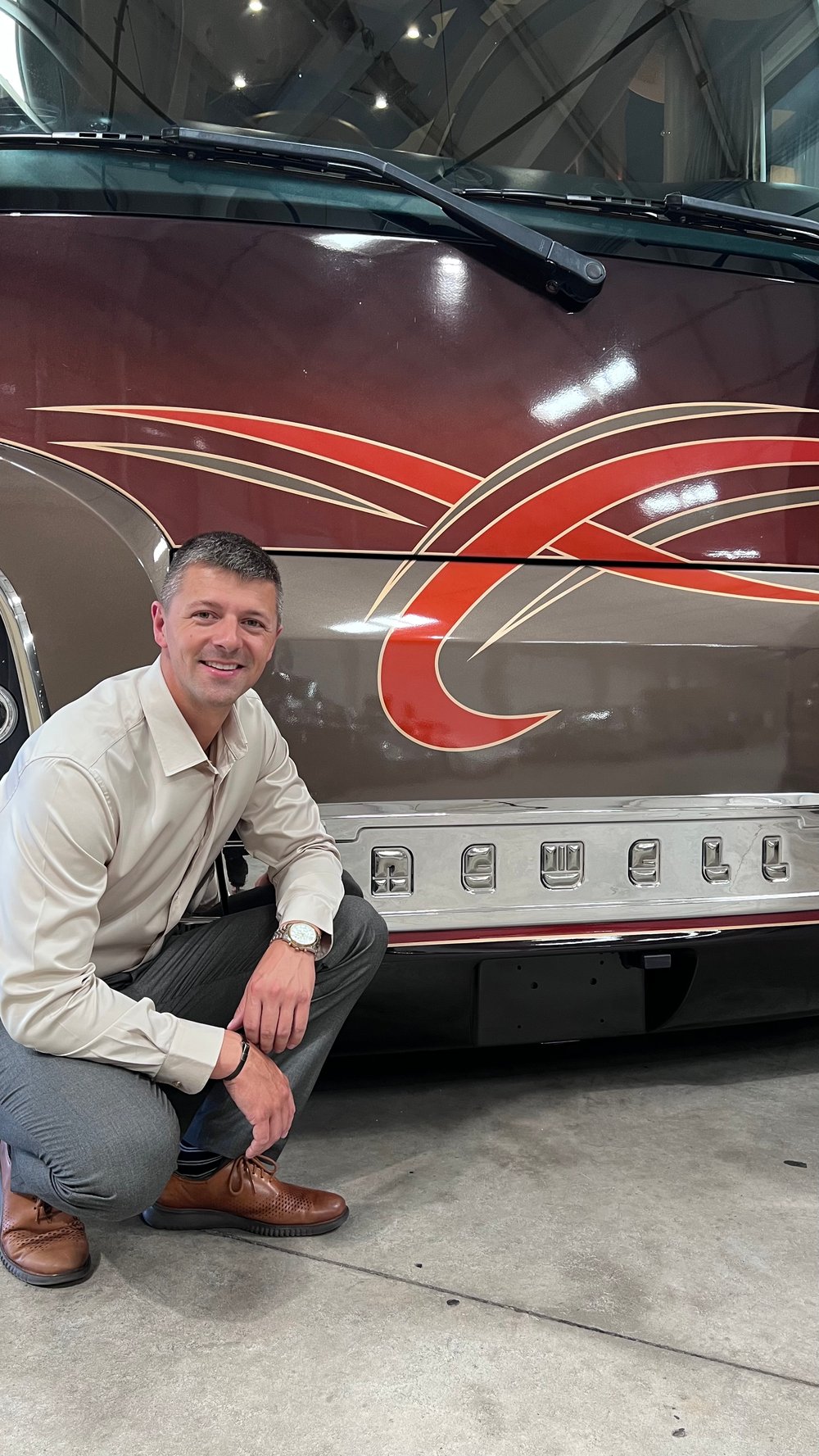 12How to Choose the Right Luxury Motorcoach for Travel