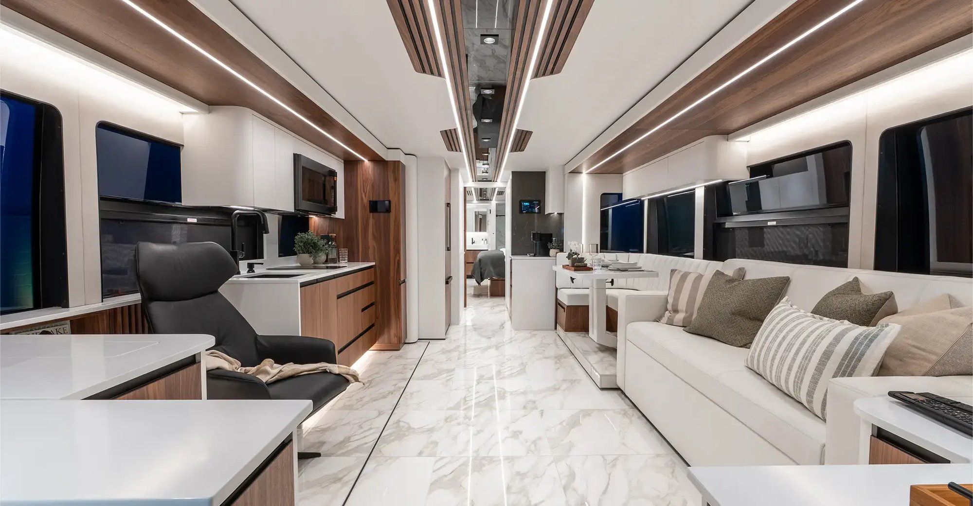 mcs-stack_0009_Interior wide