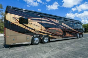 Entegra Cornerstone 45W Quad Slide Bath and Half Cummins